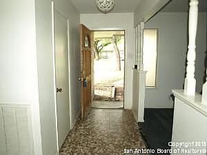 3rd image of 3511 Stonehaven Dr