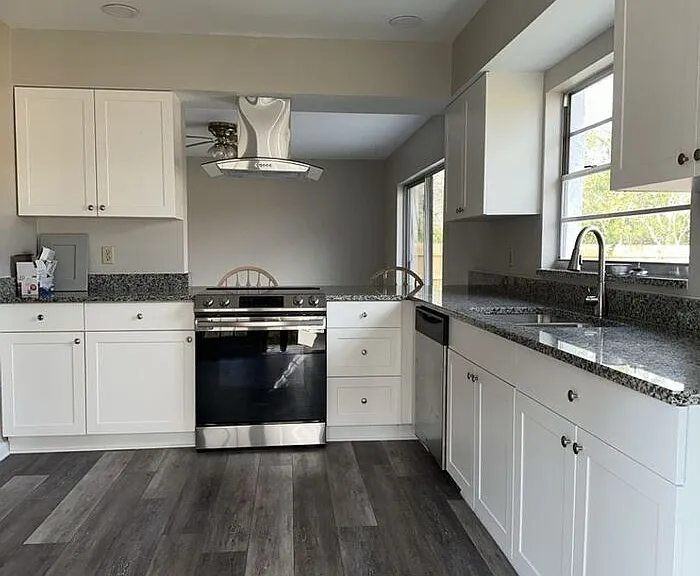 17608 Shadyside Cir — Photo 3
