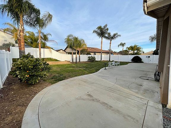 4th image of 23776 Wisteria Pl