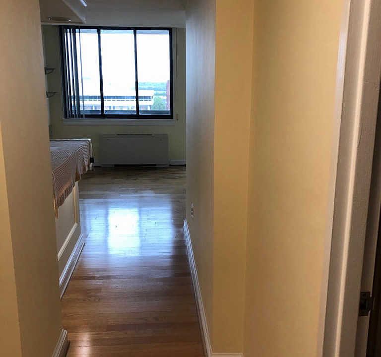 1st image of 801 N Pitt St APT 615