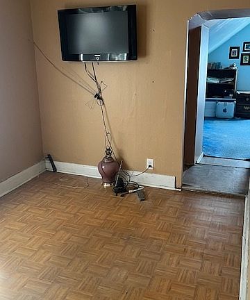 5th image of 3418 W North Ave