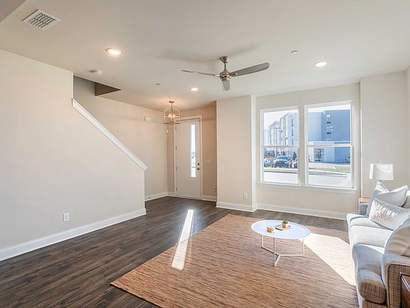 5th image of 1001 Lifford Ln #305LL