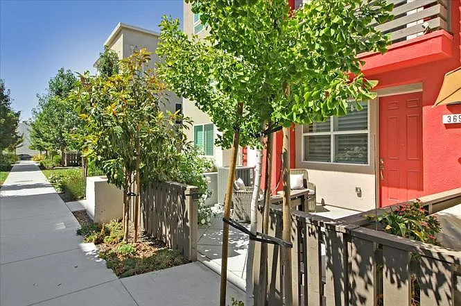 369 Reading Pl — Photo 23