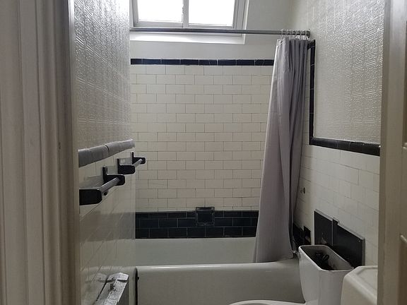 4th image of 1113 Union St APT 8