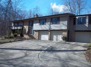 24124 Redfern Rd, Columbia Station, OH 44028