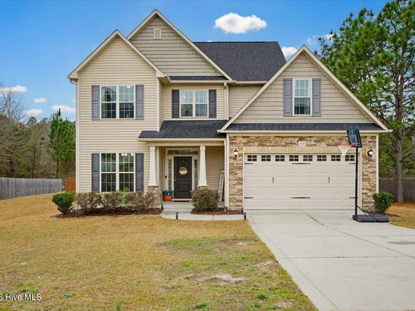 1019 Hydrangea Drive, Aberdeen, NC 28315