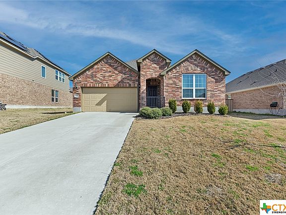 3rd image of 829 Green Meadows Dr