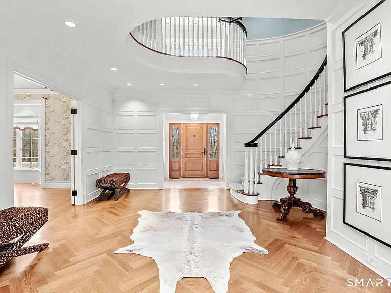 1300 Rock Rimmon Rd — Photo 2