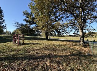 6315 Old Madisonville Rd, Hopkinsville, KY 42240