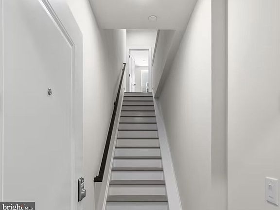 4th image of 638 N Shedwick St #2