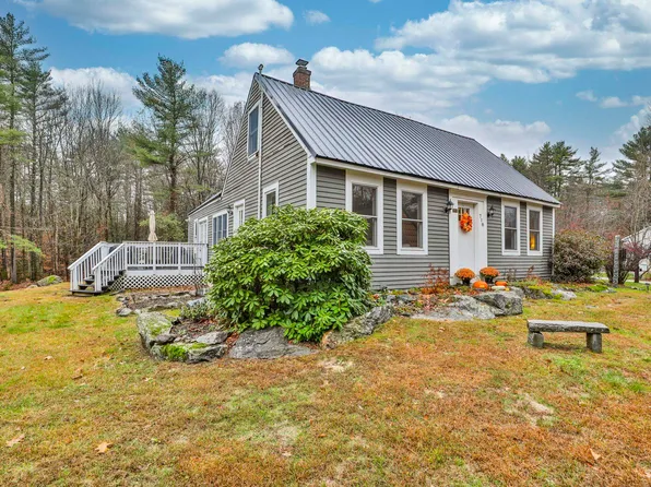 718 Bedford Road, New Boston, NH 03070