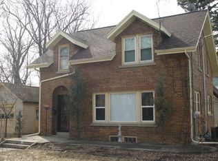 1721 S Memorial Dr, Appleton, WI 54915