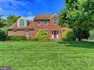 211 Seneca Way, Spring Grove, PA 17362