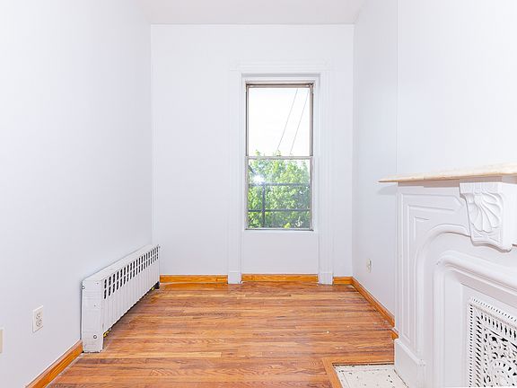 2nd image of 1119 Bergen St #E7