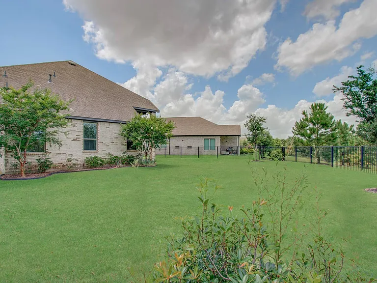 11006 Bexley Village Ct — Photo 43