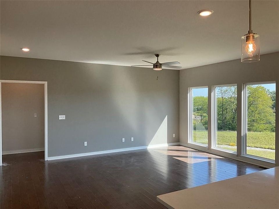 2nd image of 2163 Little Creek Ct