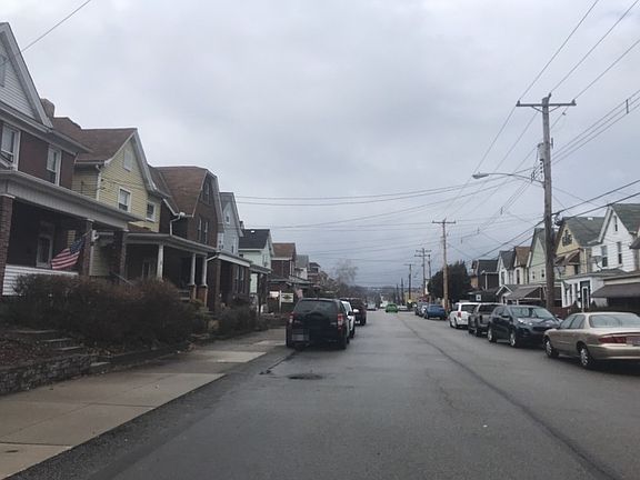 5th image of 723 Vermont Ave