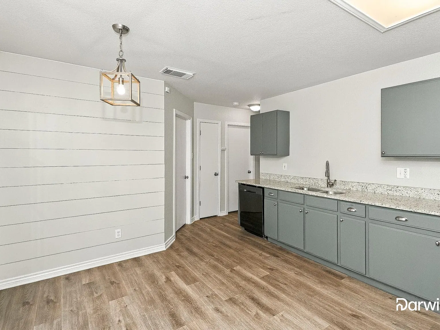 3 bed, 2.0 bath, 1312 sqft, $1,450 — Photo 4