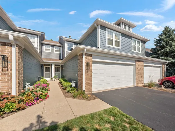 130 Tanglewood Dr, Glen Ellyn, IL 60137