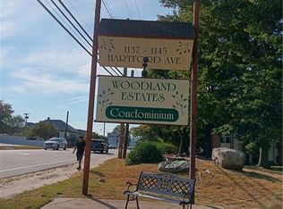 1141 Hartford Ave APT 7B, Johnston, RI 02919