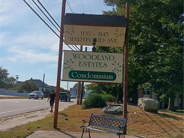 1141 Hartford Ave APT 7B, Johnston, RI 02919