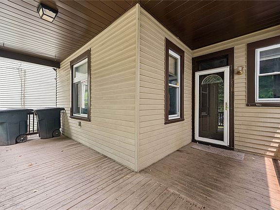 4th image of 718 Lookout Ave