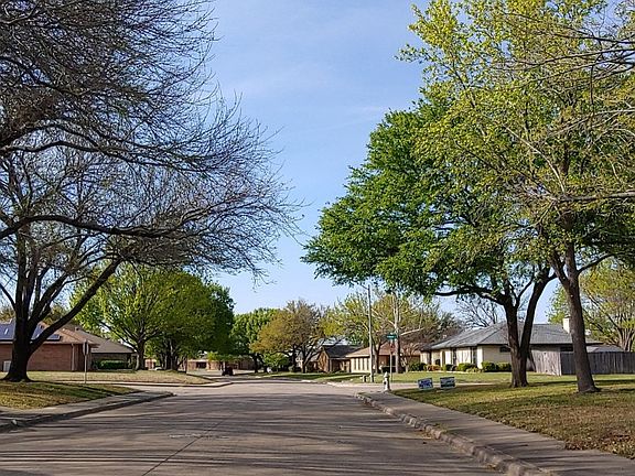 4th image of 200 Hacienda Dr