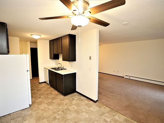 5th image of 4101 Parklawn Ave APT 117