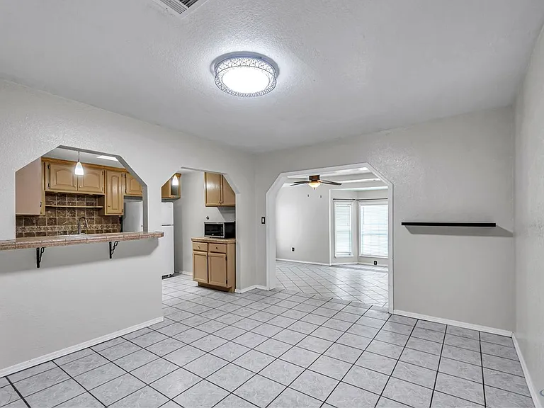 3114 S County Road 1193 — Photo 15