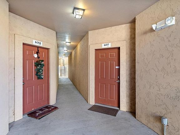 2nd image of 605 Cougar Bluff Point Unit 107