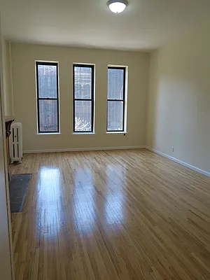 Rented by Alexander Hidalgo, Inc. | media 21