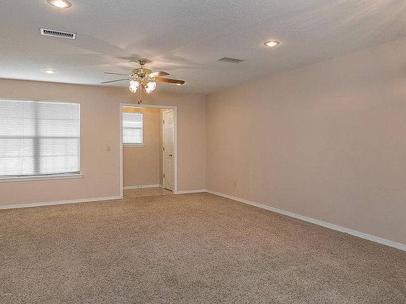 4th image of 3607 S Georgia St Ste A