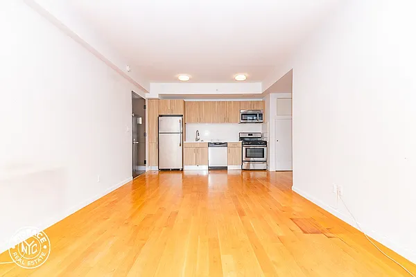 Rented by MySpaceNYC | media 40