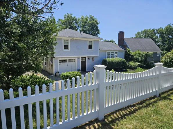 20 Burg Avenue, Sandwich, MA 02563