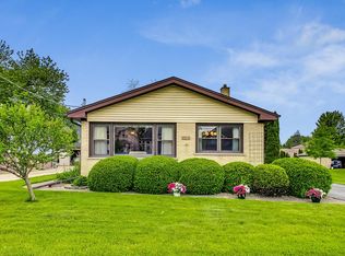 2274 Webster Ln, Des Plaines, IL 60018
