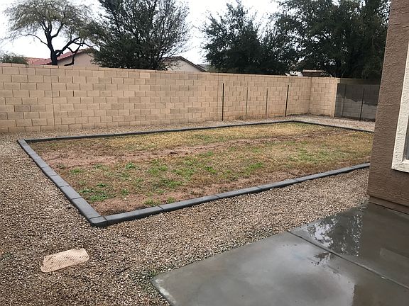 Fully enclosed back yard