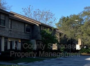 12161 117th St N, Seminole, FL 33778
