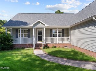315 Sloop Point Rd, Hampstead, NC 28443