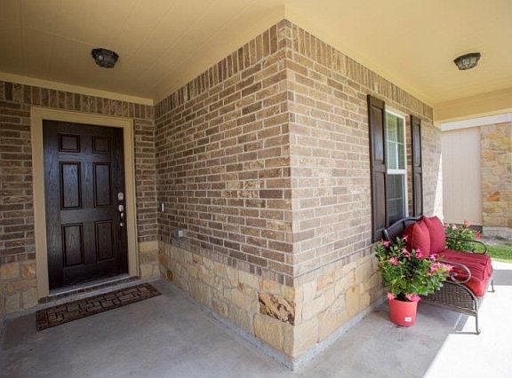 2nd image of 109 Blue Rock Ct