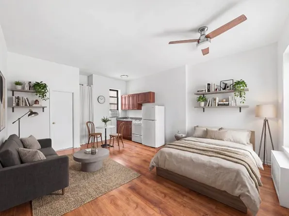 662 4th Avenue image 1 of 5