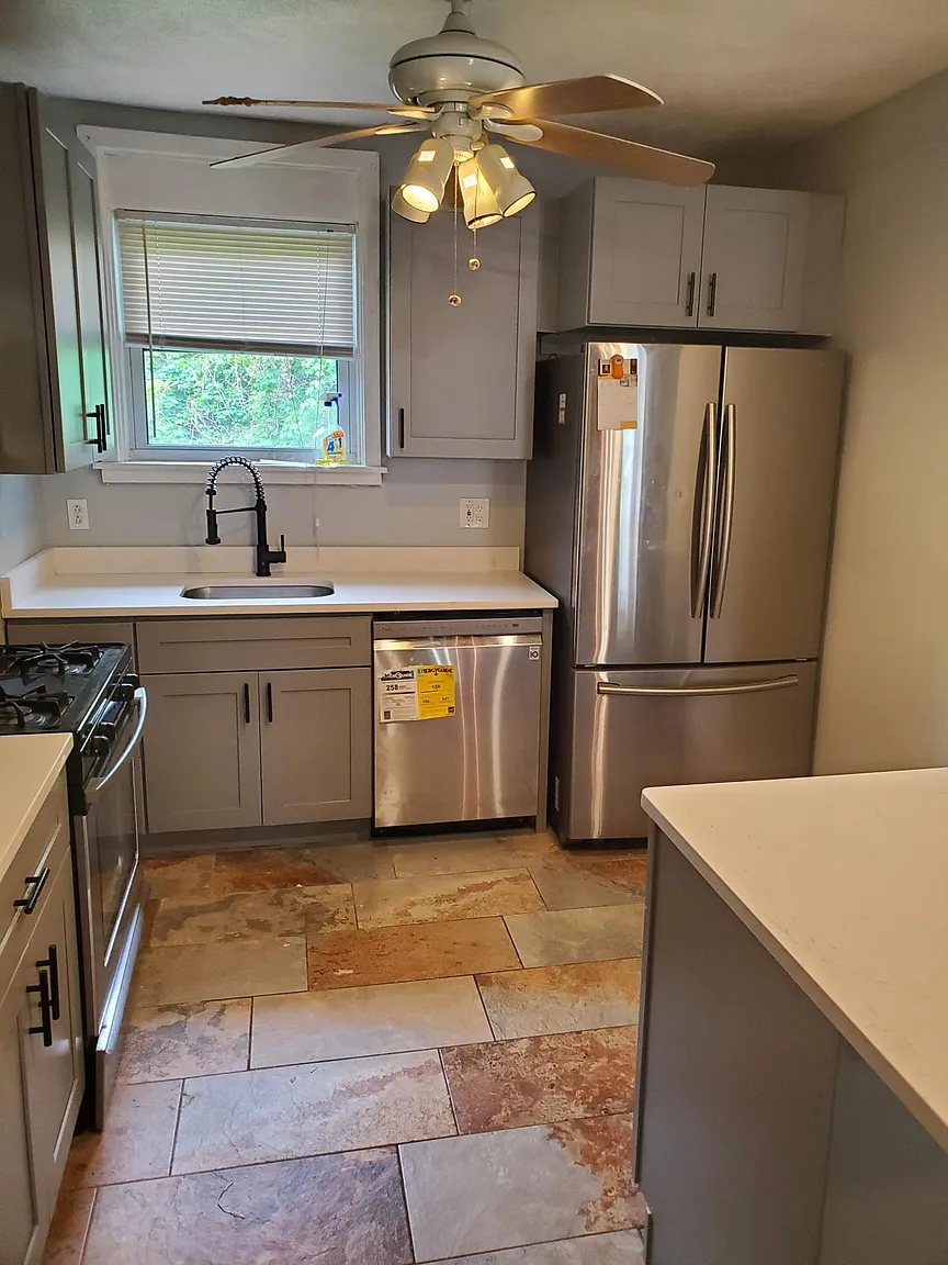 1153 King Ave photo 1