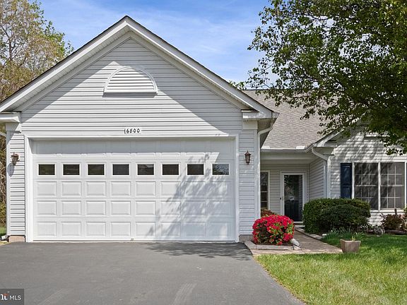 3rd image of 6800 Winthrop Ct