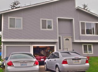 12627 SE 211th Ct, Kent, WA 98031