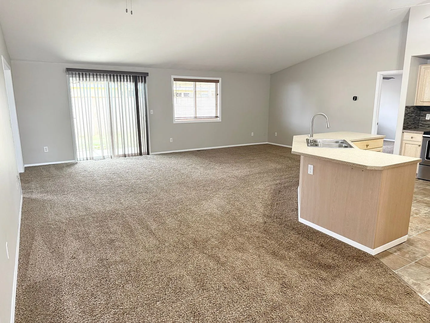 Charming One-Level Ranch in Peaceful Battle Ground Neighborhood — Photo 3