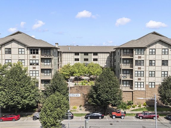 4th image of 445 W Blount Ave APT 502