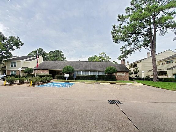 4th image of 14515 Wunderlich Dr Unit 807