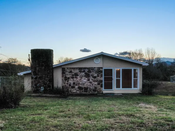 501 Boone Dr, Harrogate, TN 37752