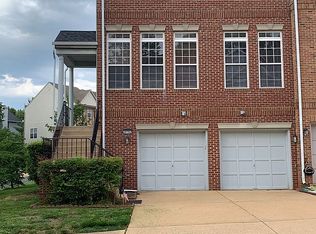 20702 Riptide Sq, Sterling, VA 20165