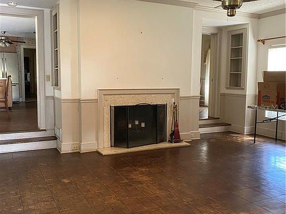 5th image of 830 De La Bosque Ave
