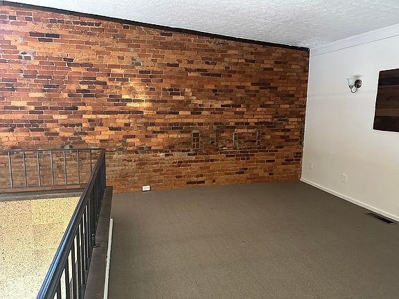 5th image of 2091 Front St Unit 1